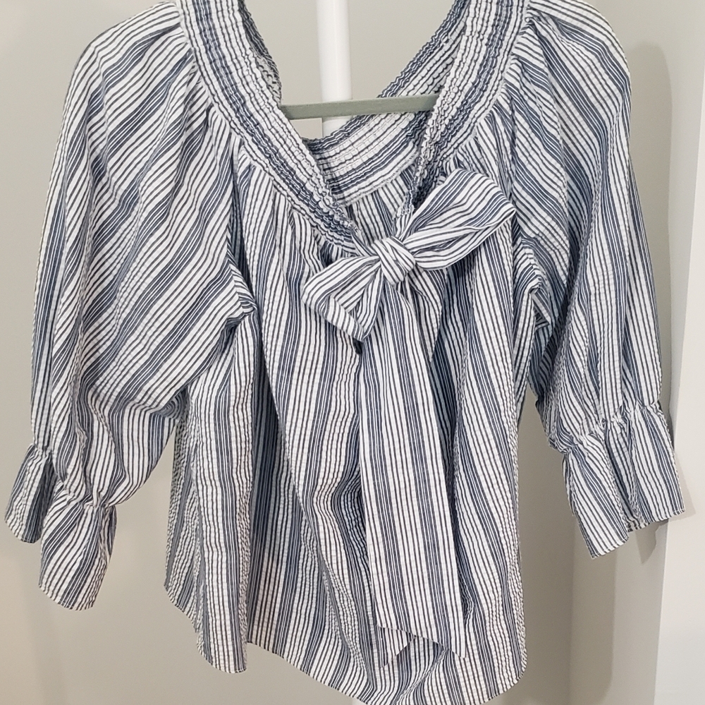 Fun Off The Shoulder Top With Bow Detail